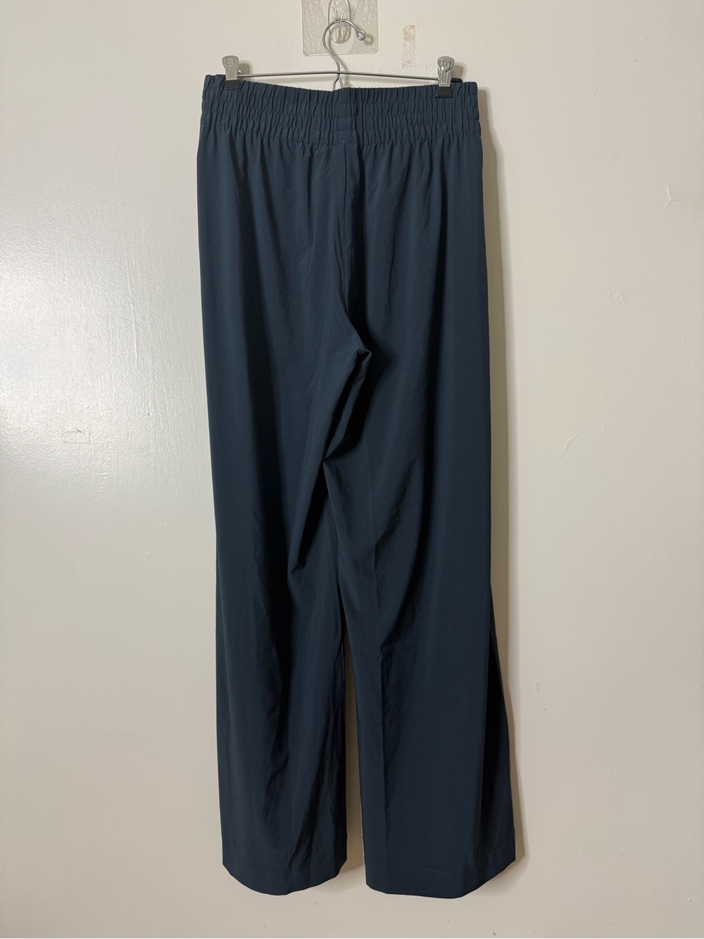 Vuori Women’s Villa Wideleg Pant Ink Navy VW4047 Medium - Picture 4 of 7